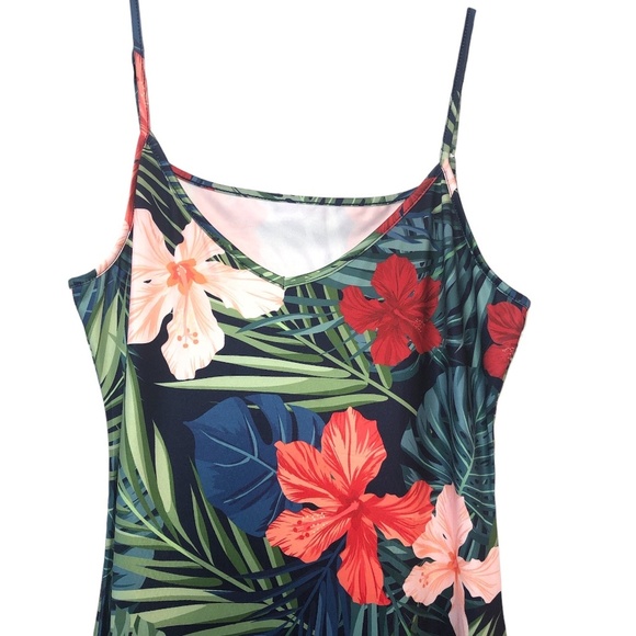 Women’s Summer Maxi Dress - Picture 3 of 8